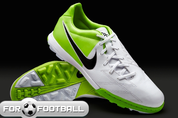 Forfootball Nike Total 90 Shoot IV TF 2012